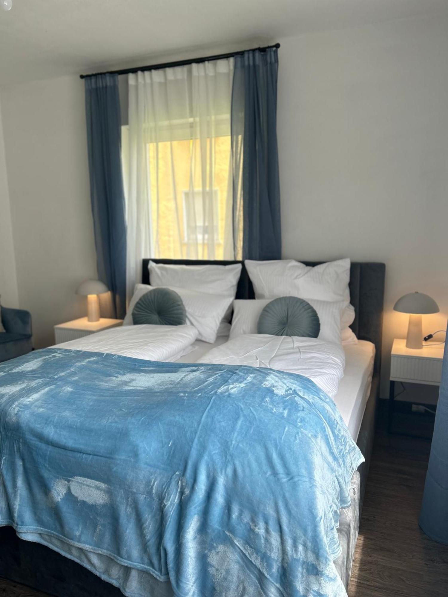 Mintara Apartment Charme Der Stadt Parkplatz Netflix Und Sky Lichtenfels  Exterior foto